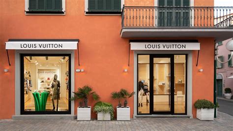 louis vuitton forte dei marmi furto